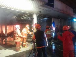 Warung di Kota Malang Terbakar Akibat Korsleting, Kerugian Capai Rp 100 Juta