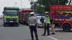 Malang Macet Total, Sopir Truk Blokade Jalan Protes Zero ODOL