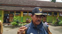 Bupati Malang Tinjau Sekolah Rusak di Pakisaji, Perbaikan Dimulai 2025 Lewat Program Samdes Gotro
